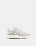 New Balance 520 Trainers