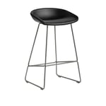 HAY - About a Stool AAS39 Low - Stainless Base - Cat.6 - Sense Black - Barstolar - Hee Welling - Metall/Plast