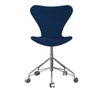 Fritz Hansen - 3117 Sjuan - Helklädd, Tyg, Tonus 132 - Skrivbordsstolar - Arne Jacobsen - Blå