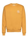 Globe Sweatshirt Tops Sweat-shirts & Hoodies Sweat-shirts Yellow Les Deux