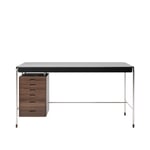 Carl Hansen - AJ52 140x70 Society Table, Valnöt, Oljad - Skrivbord - Arne Jacobsen - Träfärgad,Svart - Läder/Metall/Trä