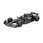Bburago - 1/24 Racing - 2023 Mercedes-AMG F1 W14 E-Performance - avec Casque #Russell - Nouveauté 2024 : Une réplique précise pour Les Fans de Course, capturant l'esprit de la compétition