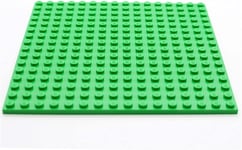 LEGO 1 x BRIGHT GREEN PLATE Base 16x16 Pin 12.8cm x 12.8cm x 0.5cm - BRAND NEW